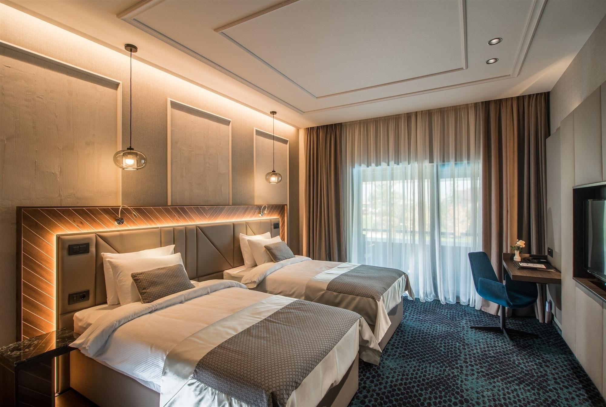 Sky Blue Hotel & Spa Paulesti  Екстер'єр фото