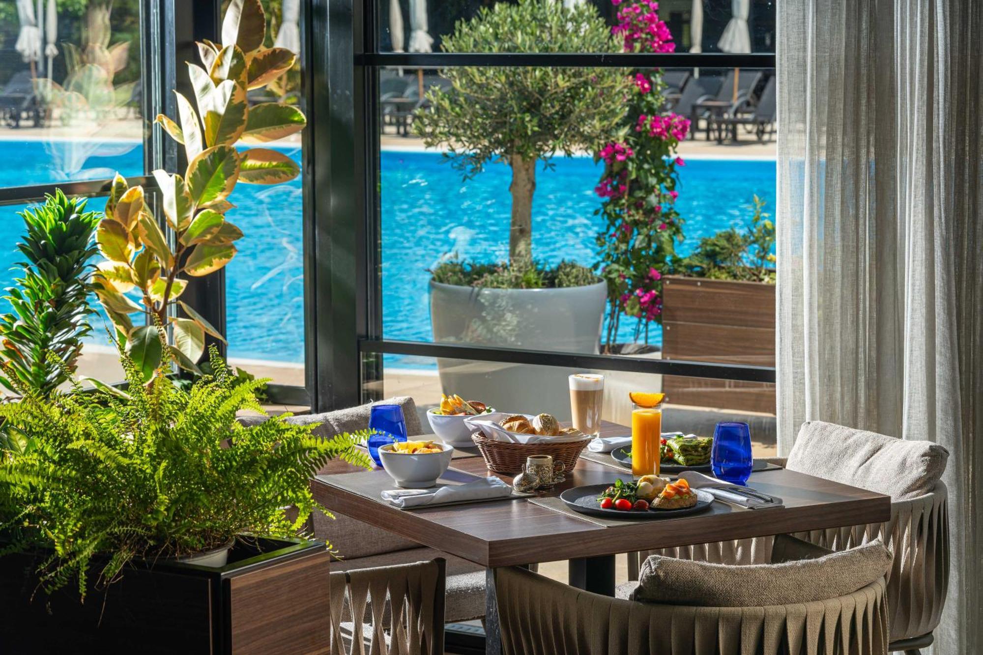 Sky Blue Hotel & Spa Paulesti  Екстер'єр фото