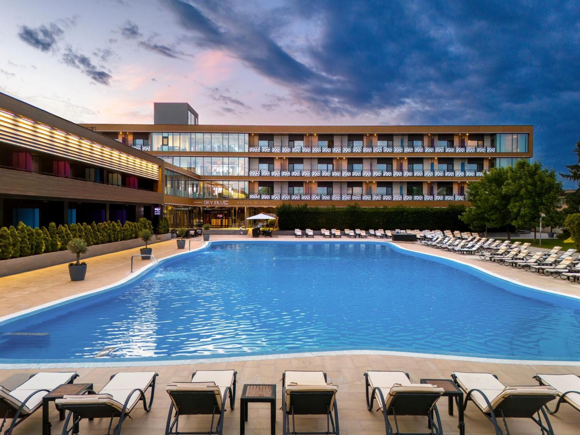 Sky Blue Hotel & Spa Paulesti  Екстер'єр фото